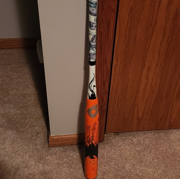 Gently Used 2022 Demarini FNX Custom Bat - Picture 10 of 10